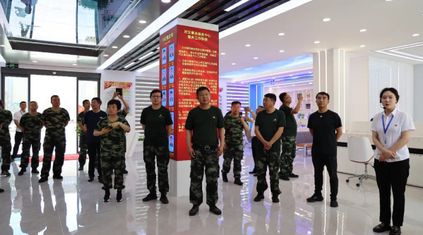 �򲩡�max(�й���)�����ٷ���վ-Unique Platform