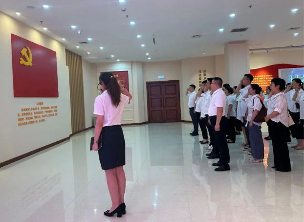 �򲩡�max(�й���)�����ٷ���վ-Unique Platform