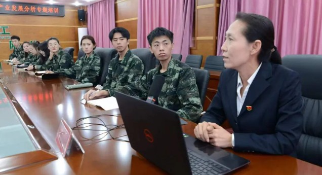 �򲩡�max(�й���)�����ٷ���վ-Unique Platform