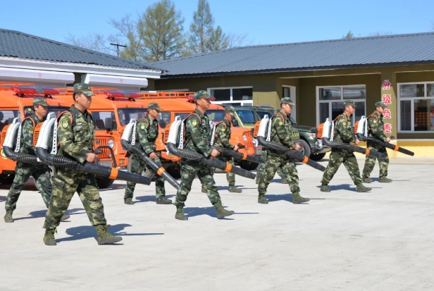 �򲩡�max(�й���)�����ٷ���վ-Unique Platform