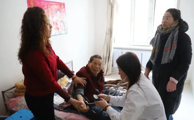 �򲩡�max(�й���)�����ٷ���վ-Unique Platform