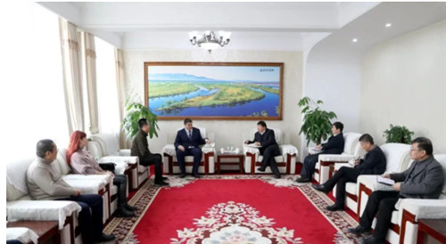 �򲩡�max(�й���)�����ٷ���վ-Unique Platform