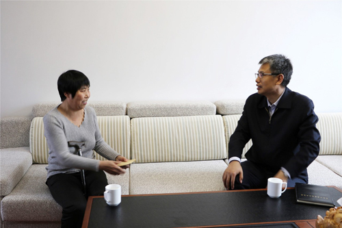 �򲩡�max(�й���)�����ٷ���վ-Unique Platform