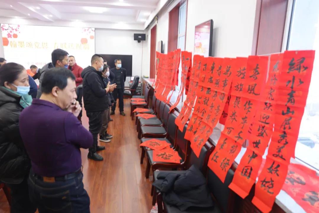 �򲩡�max(�й���)�����ٷ���վ-Unique Platform