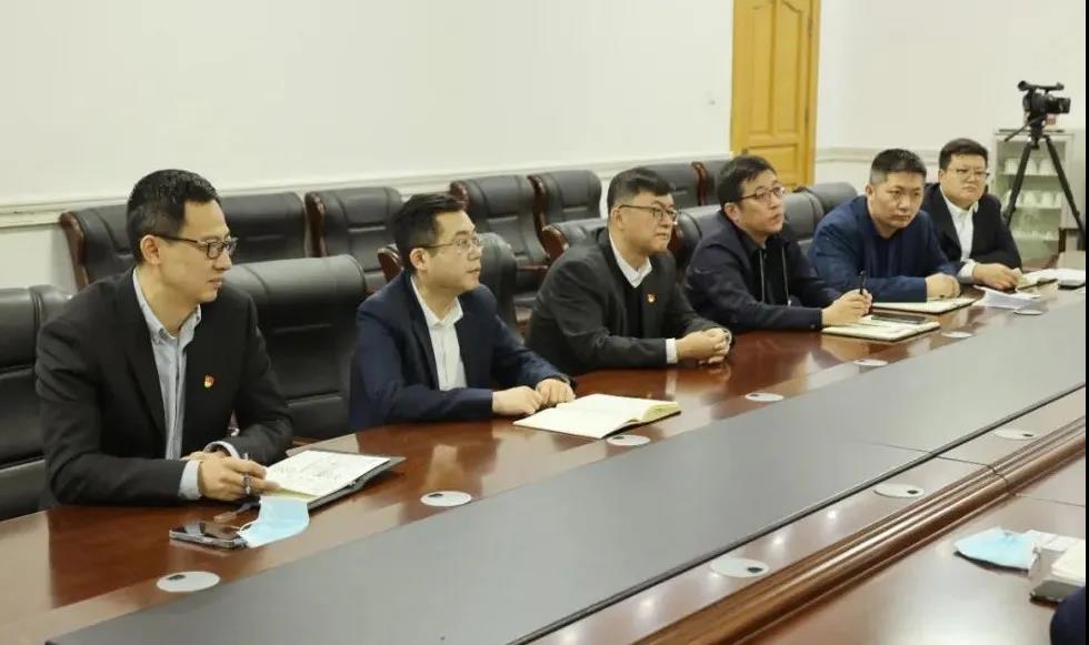 �򲩡�max(�й���)�����ٷ���վ-Unique Platform