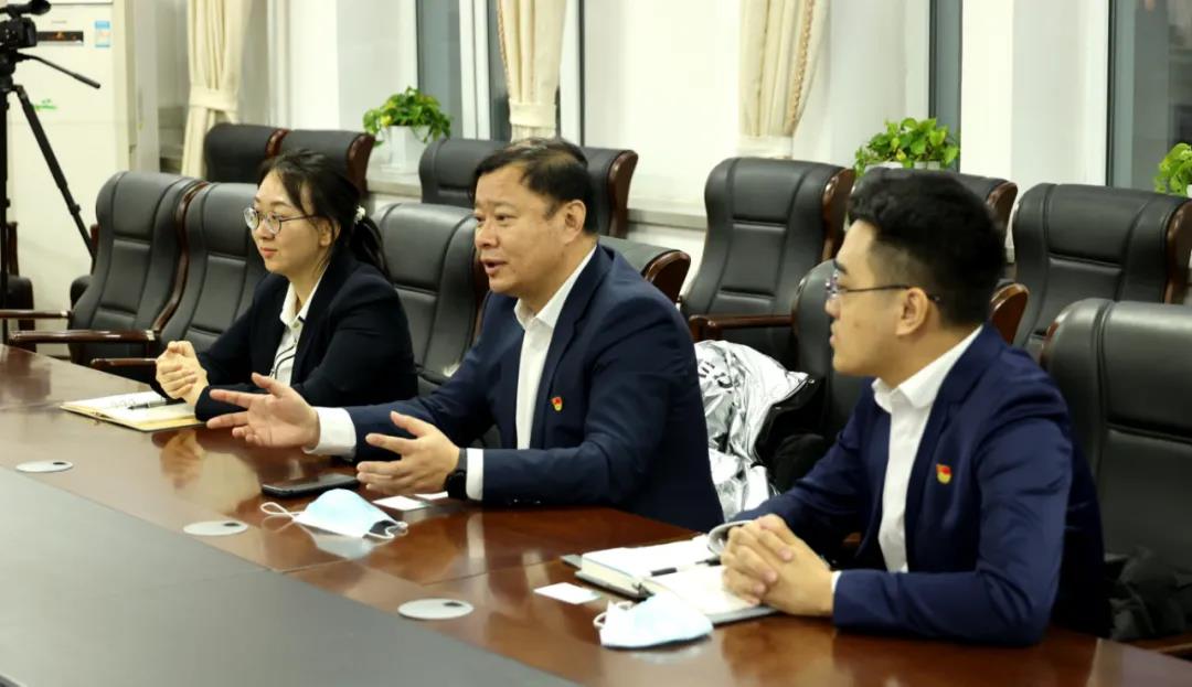 �򲩡�max(�й���)�����ٷ���վ-Unique Platform