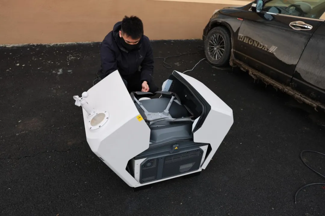 �򲩡�max(�й���)�����ٷ���վ-Unique Platform