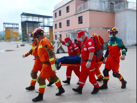 �򲩡�max(�й���)�����ٷ���վ-Unique Platform