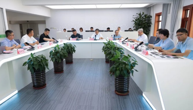 �򲩡�max(�й���)�����ٷ���վ-Unique Platform