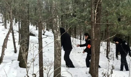 �򲩡�max(�й���)�����ٷ���վ-Unique Platform