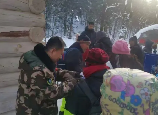 �򲩡�max(�й���)�����ٷ���վ-Unique Platform