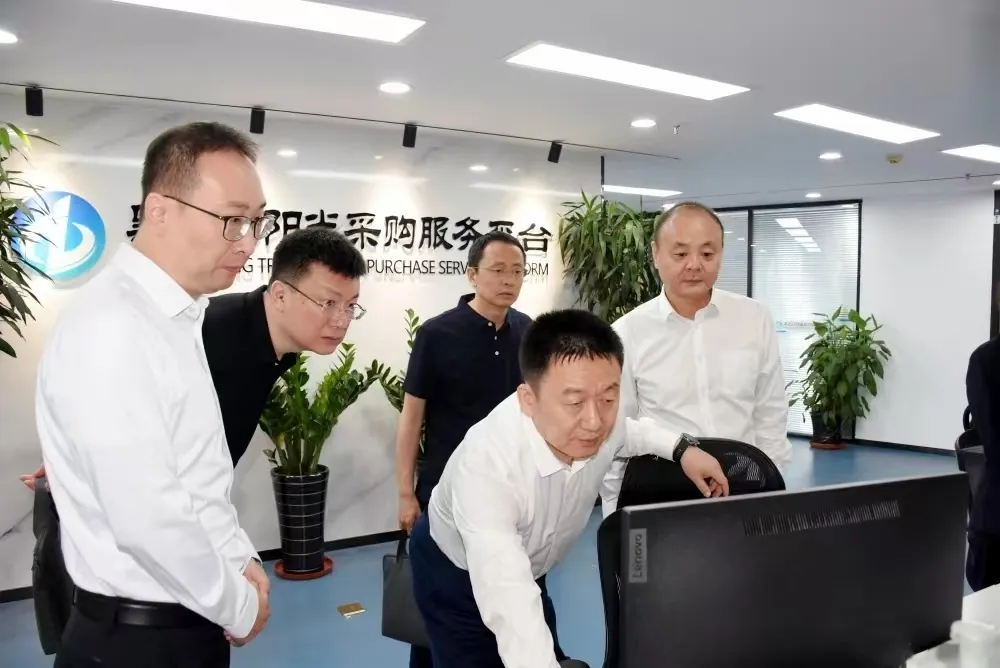 �򲩡�max(�й���)�����ٷ���վ-Unique Platform