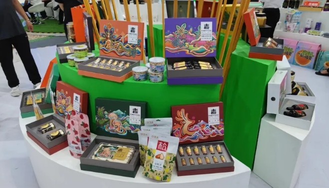 �򲩡�max(�й���)�����ٷ���վ-Unique Platform