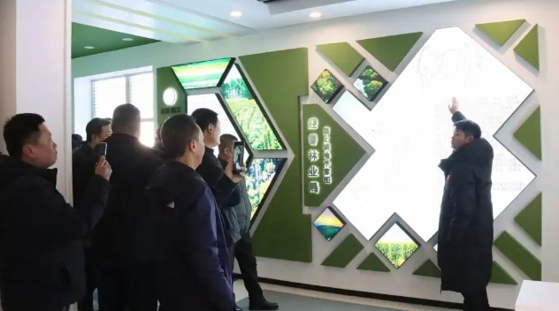 �򲩡�max(�й���)�����ٷ���վ-Unique Platform