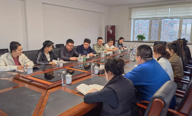 �򲩡�max(�й���)�����ٷ���վ-Unique Platform