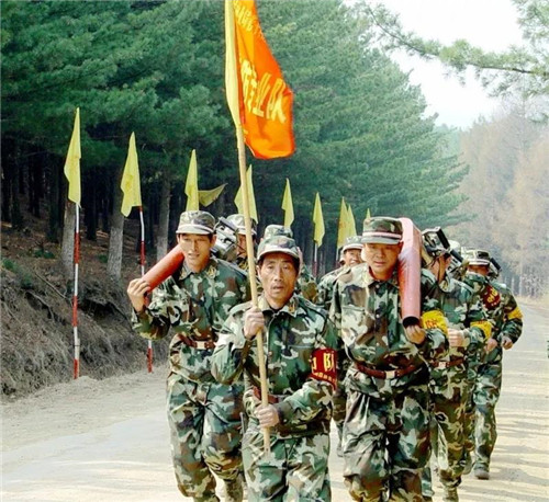 �򲩡�max(�й���)�����ٷ���վ-Unique Platform