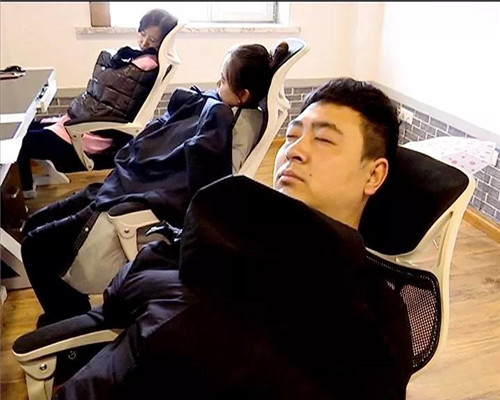 �򲩡�max(�й���)�����ٷ���վ-Unique Platform