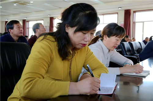 �򲩡�max(�й���)�����ٷ���վ-Unique Platform