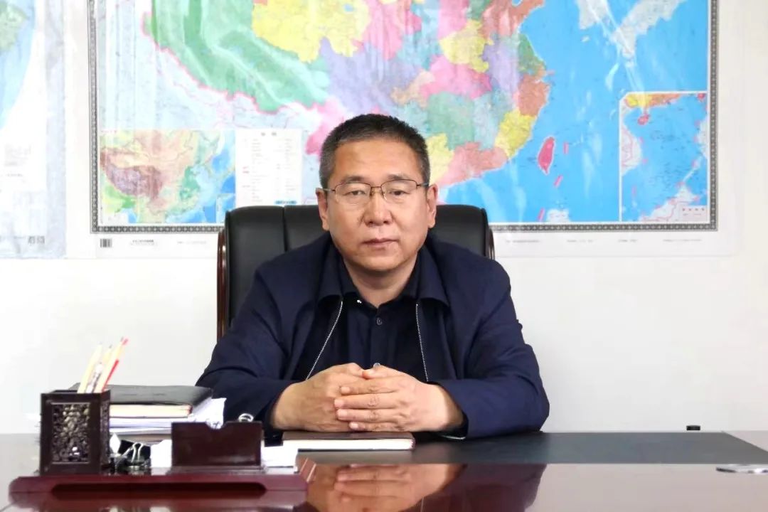 �򲩡�max(�й���)�����ٷ���վ-Unique Platform